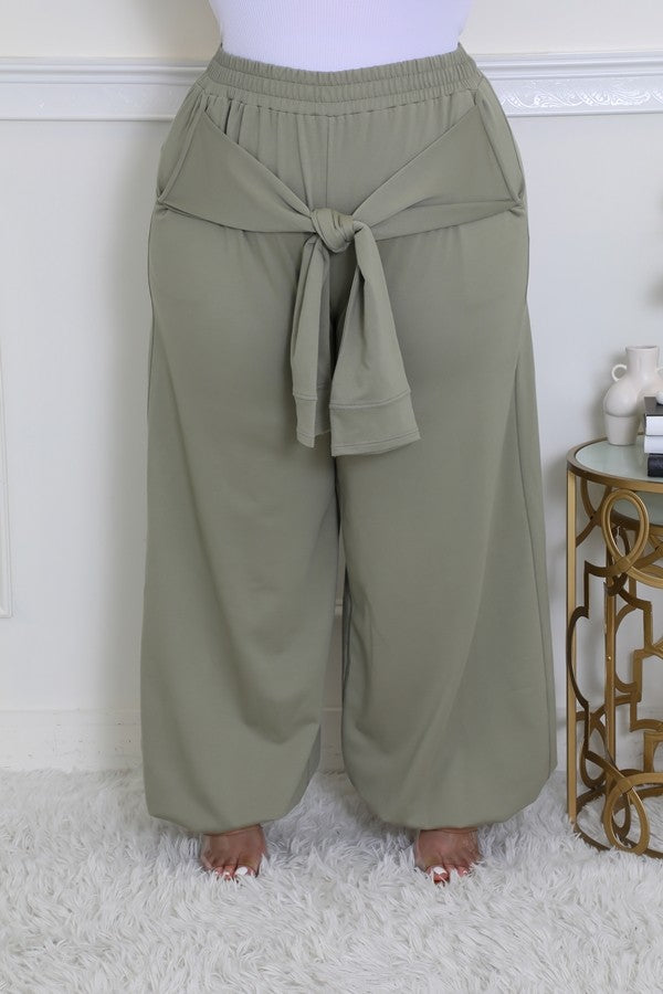 Effortlessly Chic Self-Tie Stretch Pants