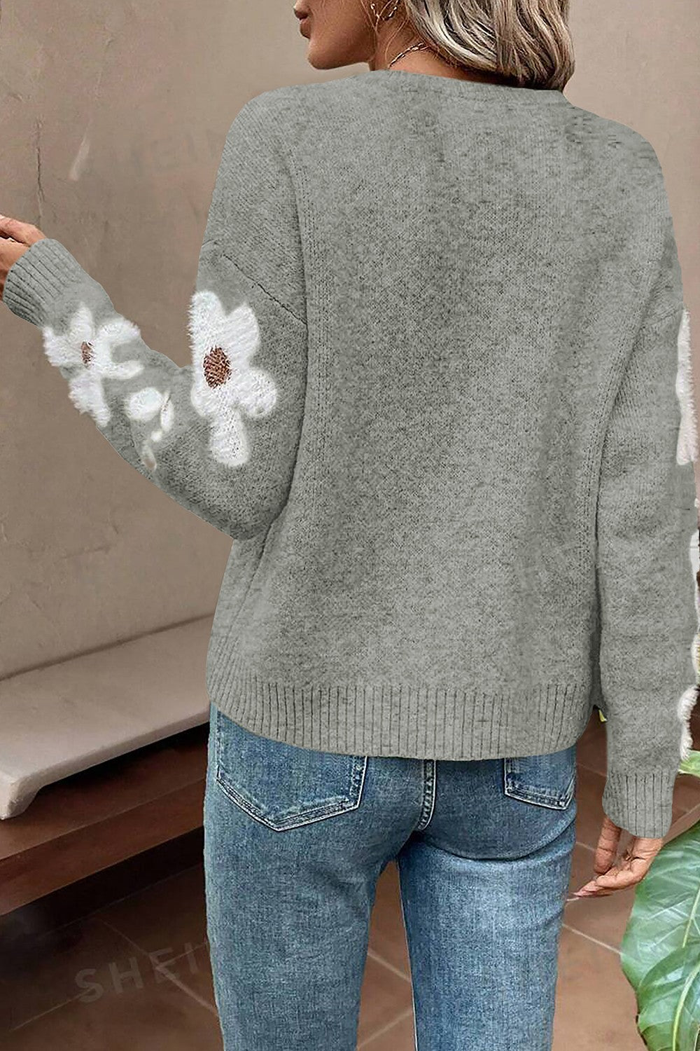 Flower Round Neck Long Sleeve Sweater