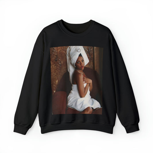 Queen B Crewneck