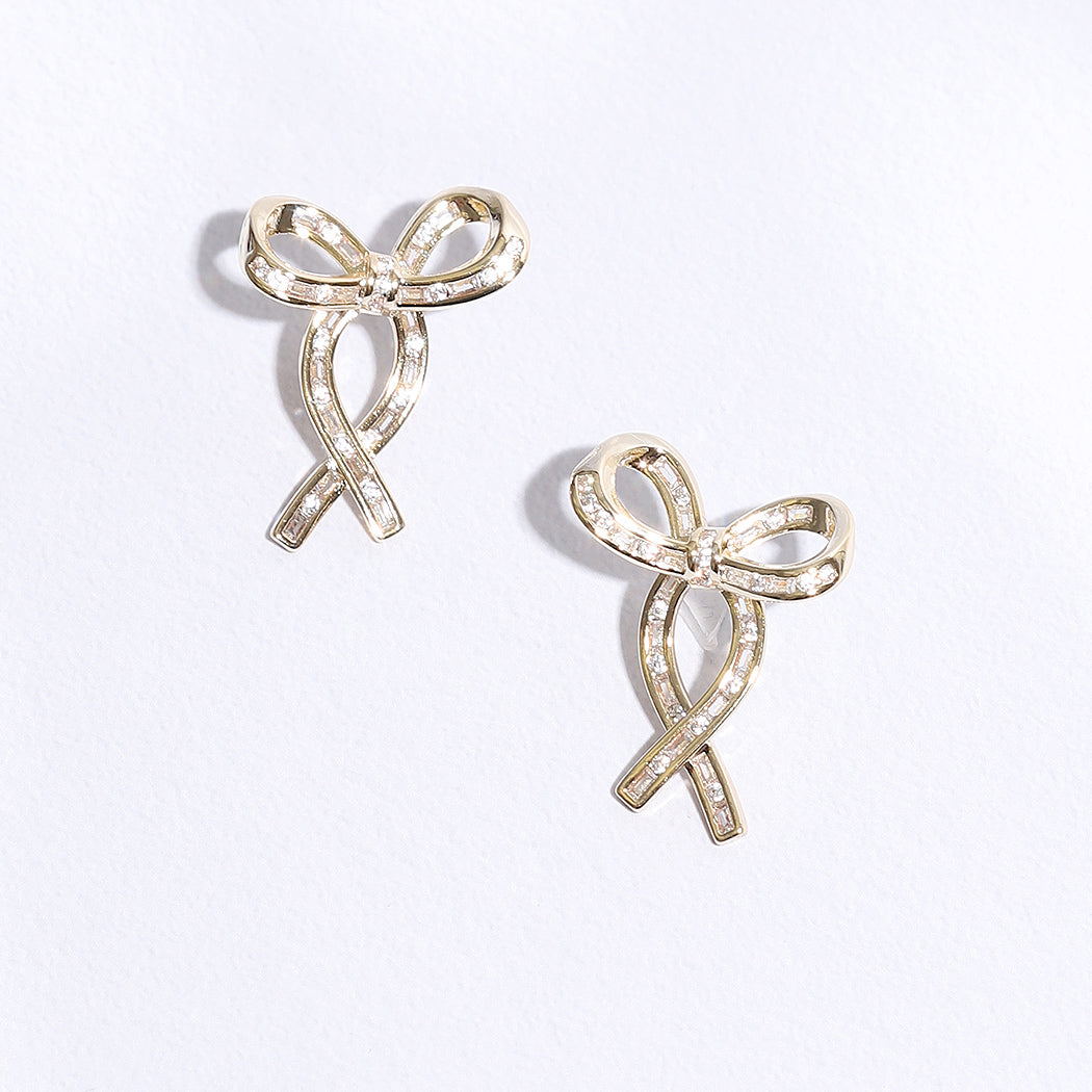 Gold Ribbon Clear Earrings